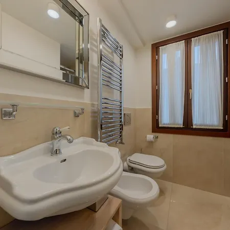 Bartolomeo Hotel