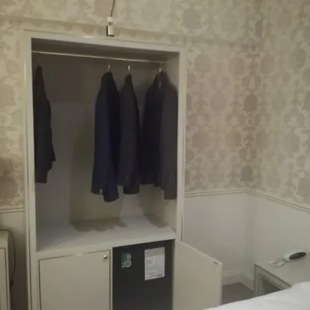 바르톨로메오 호텔 2*